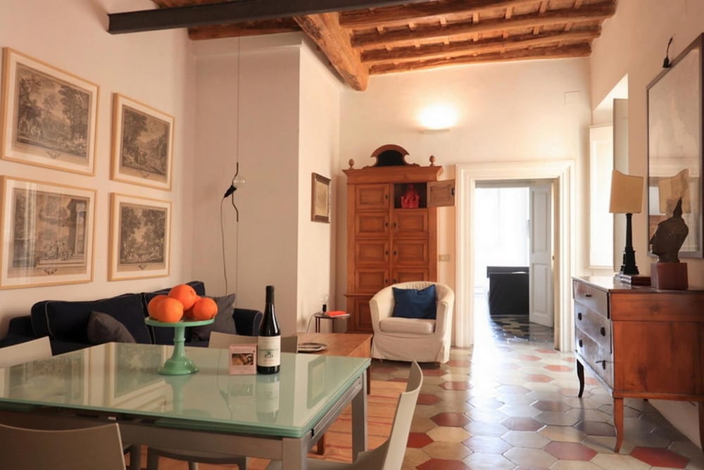 Enchanting 2BR Apt Near Pantheon Vatican