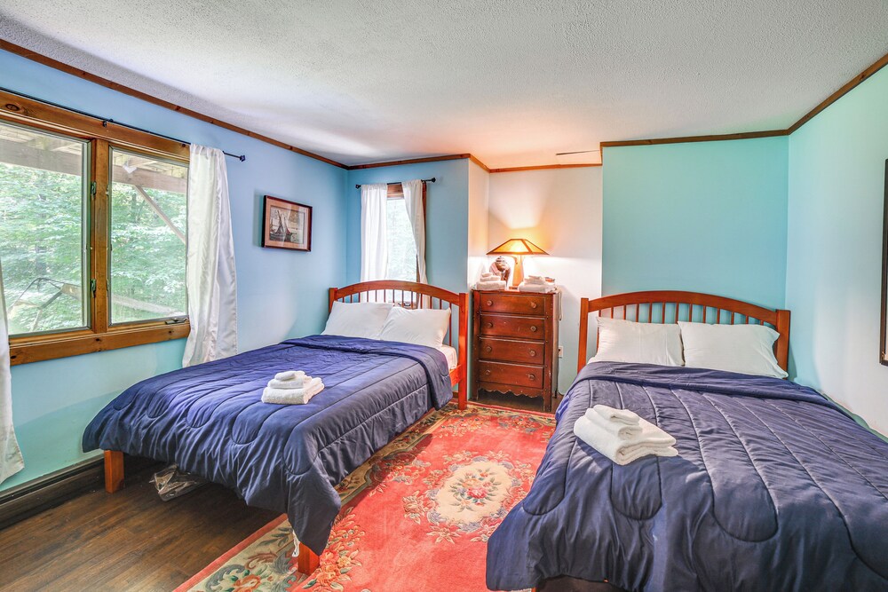 1/2 Mi to Ski: Secluded Home in Vermont view 5