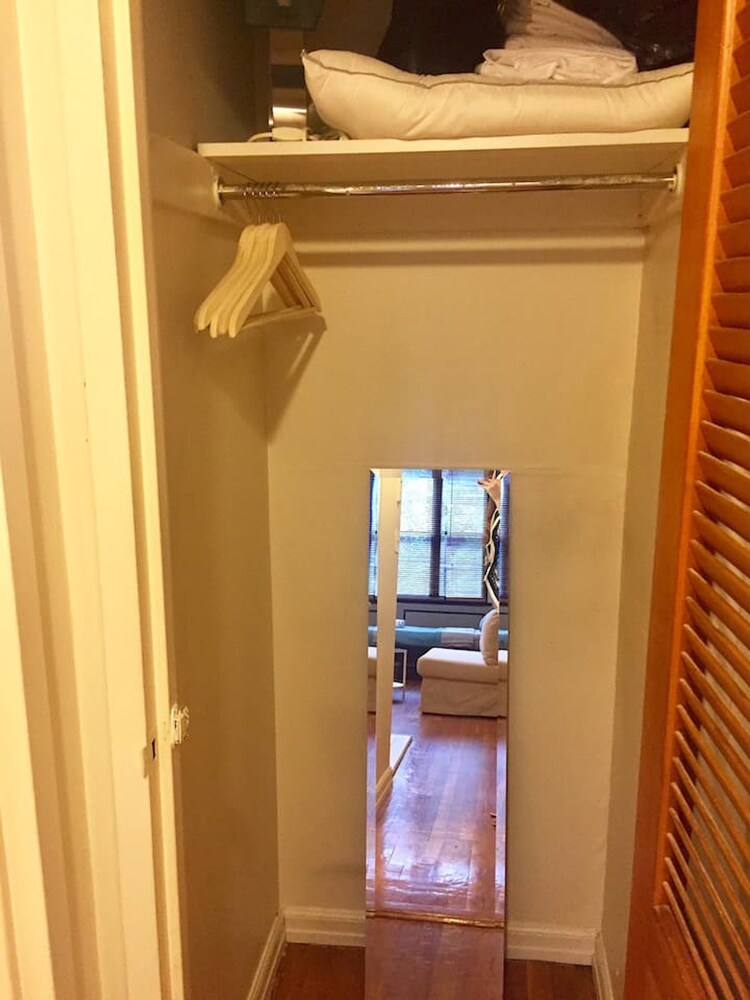 Charming Quiet Studio Right Off Central Park West