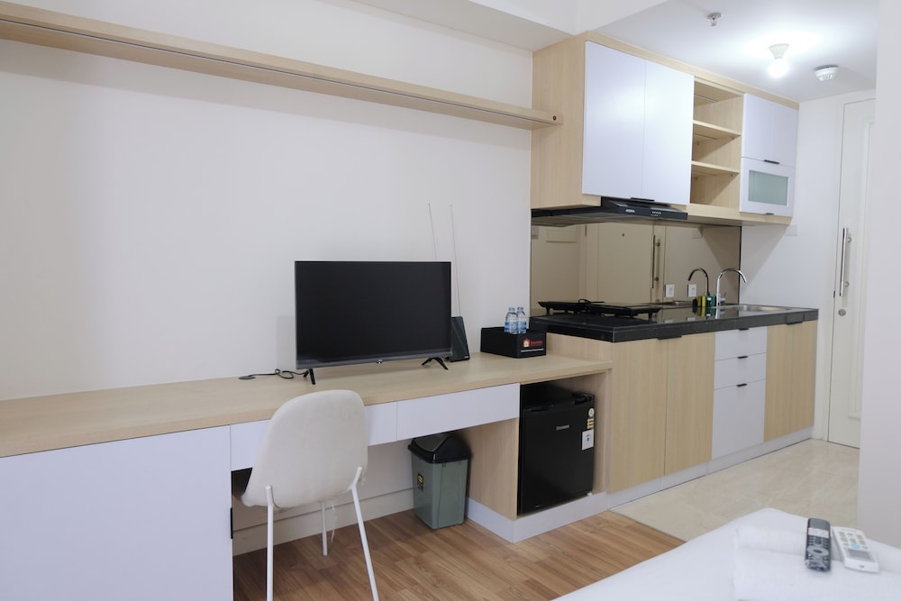 Scenic Studio At Apartment Landmark Residence Bandung