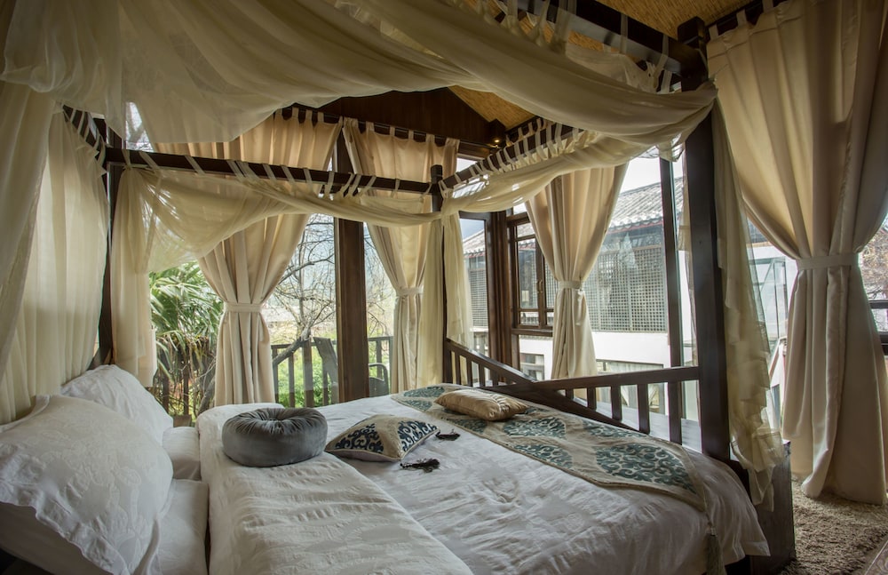 Yunzhong Baisha Lijiang Inn