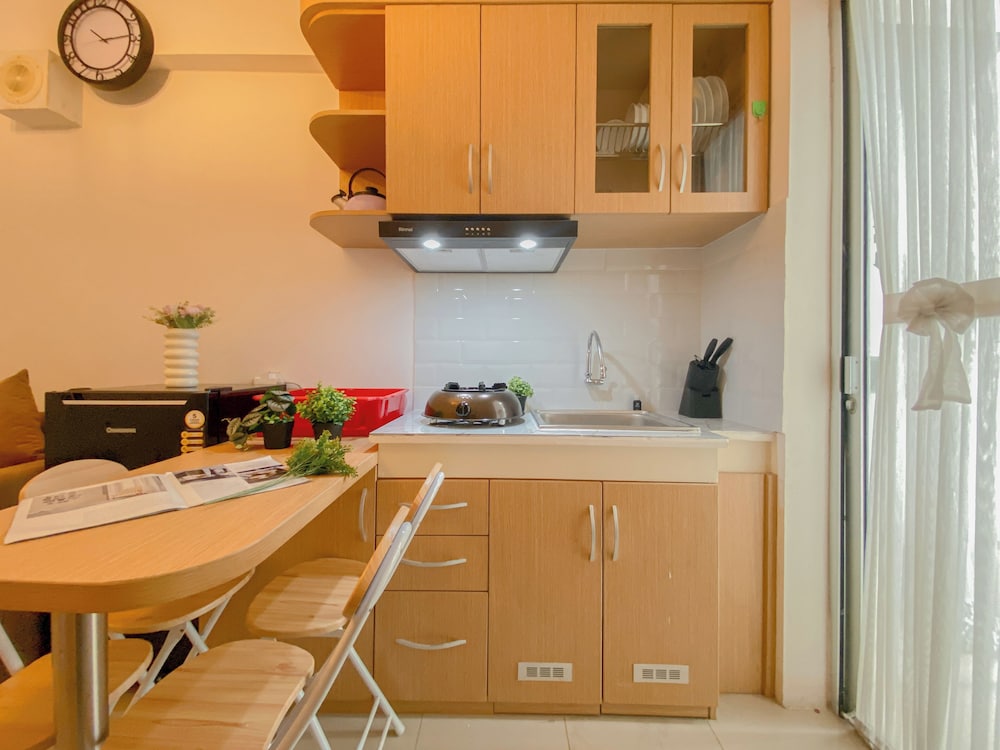 Comfy And Restfull 2Br Near Mall At Bassura City Apartment