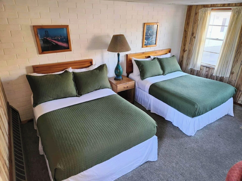 Cool City Motel