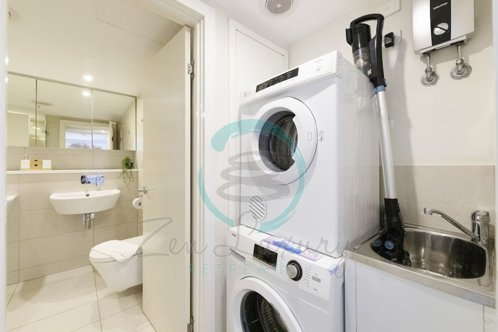 Zen Ocean Bliss Seaview Balcony Outdoordining - Image 4