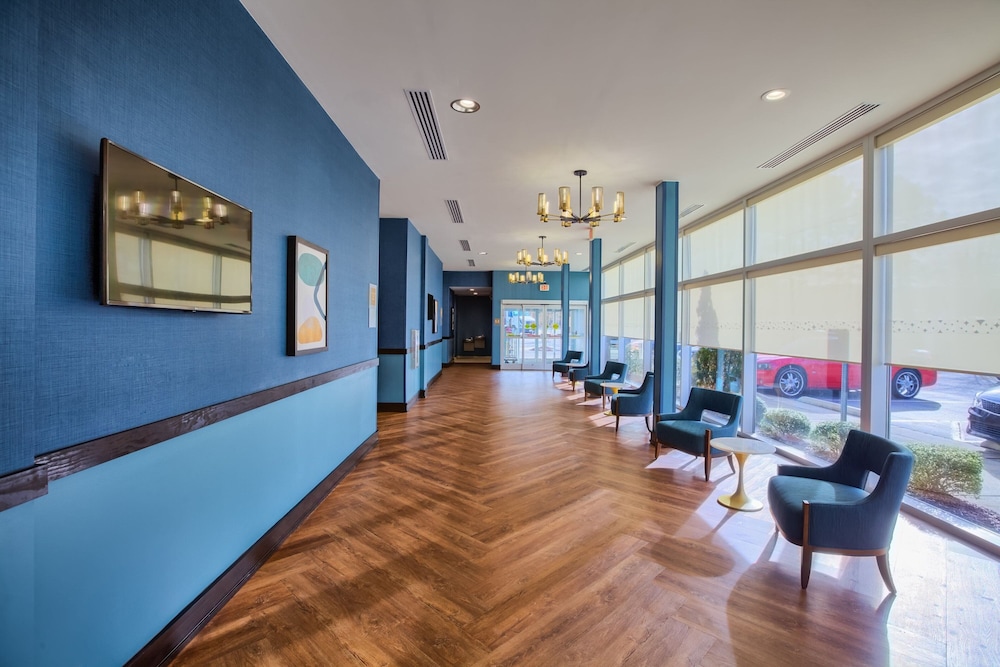 Asheville Vacations - Four Points By Sheraton Raleigh Durham Airport - Property Image 8