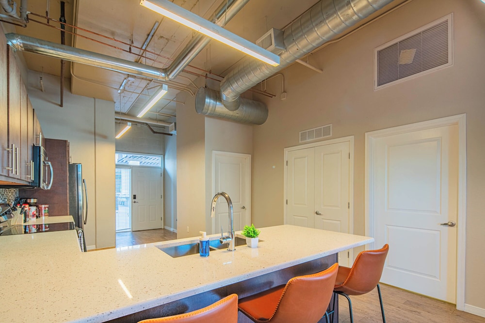 ROVE LIVING/KL - The Fredrick Tempe