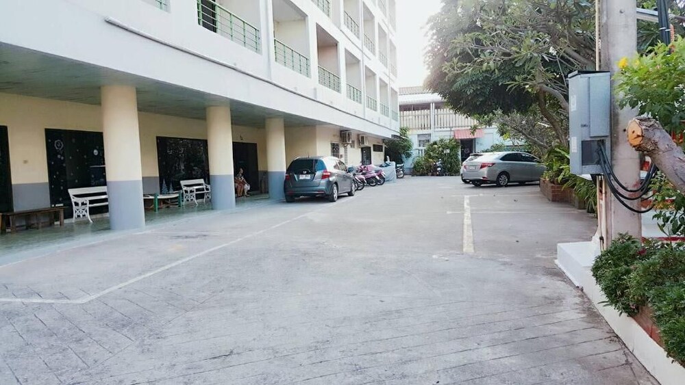 Central Place Hotel