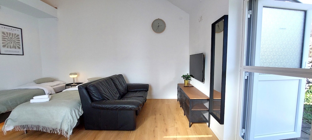 Airport Messe Apartments