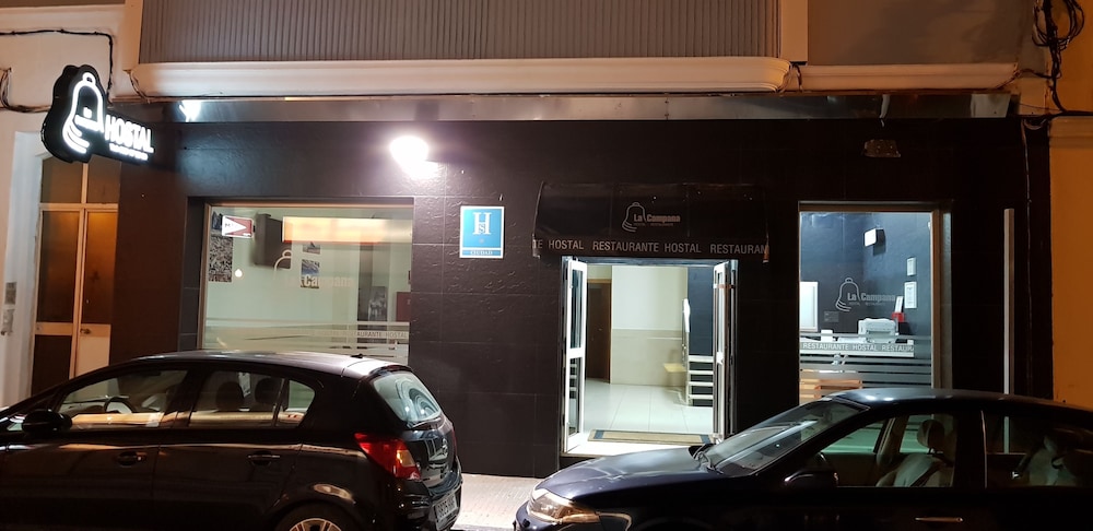 Hostal La Campana