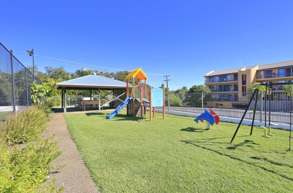 Resort-style Stay With Balcony & Garage Parking