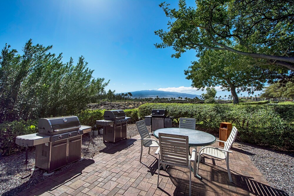 Relaxing Resort Living - Free Concierge - AC! - Vrkcv