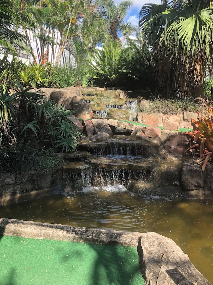 Studio Resort Apartment - Sleeps 2 - Beachside