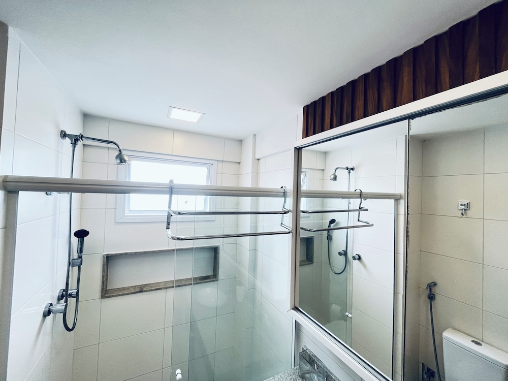 CM 304 - luxo conforto em frente ao mar