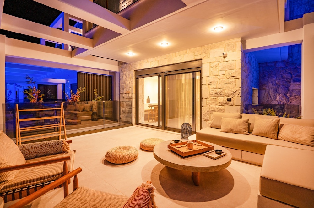 Olive Grove Panorama Suite Exi