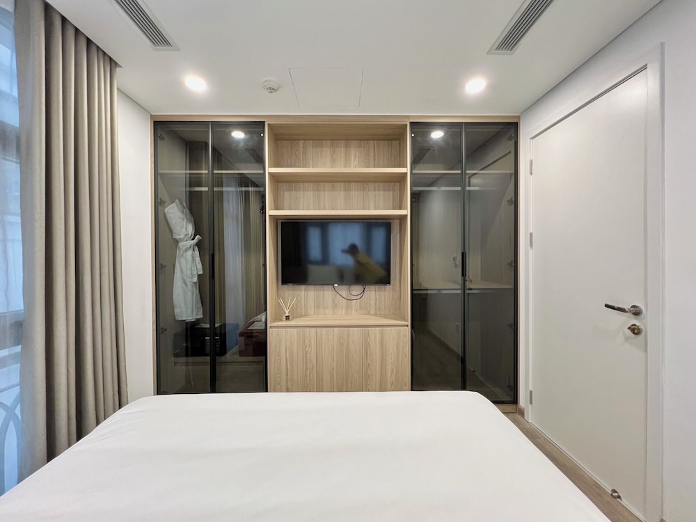 22Land Legend Residence