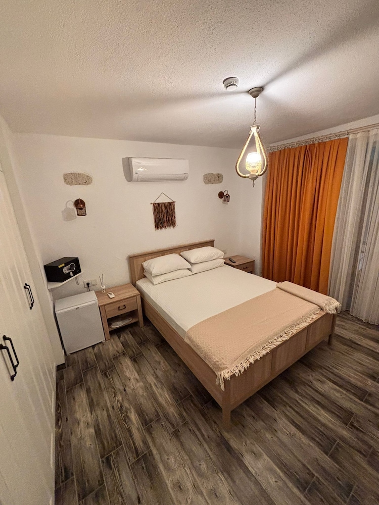 Paris Alacati Butik Otel view 4