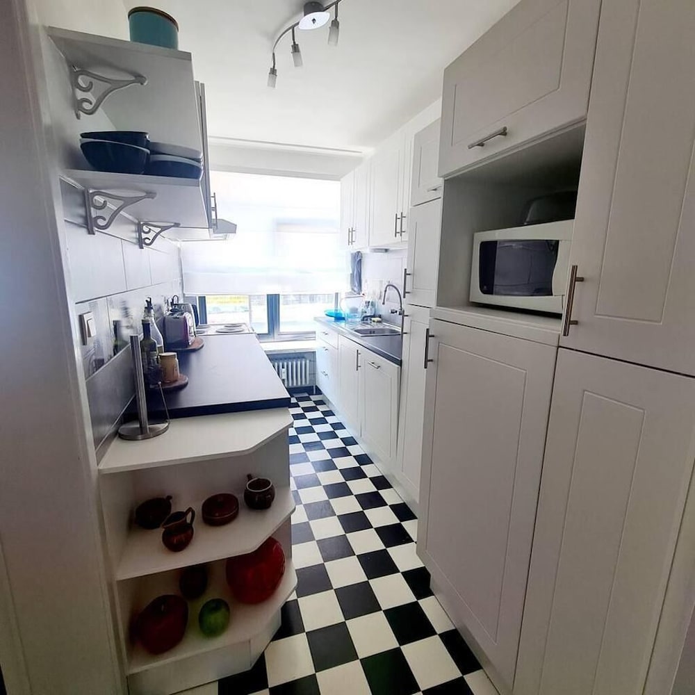 Spacious 2 Bedroom App in the Center With Terrace