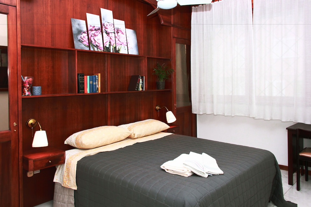 Books Beds & Breakfast