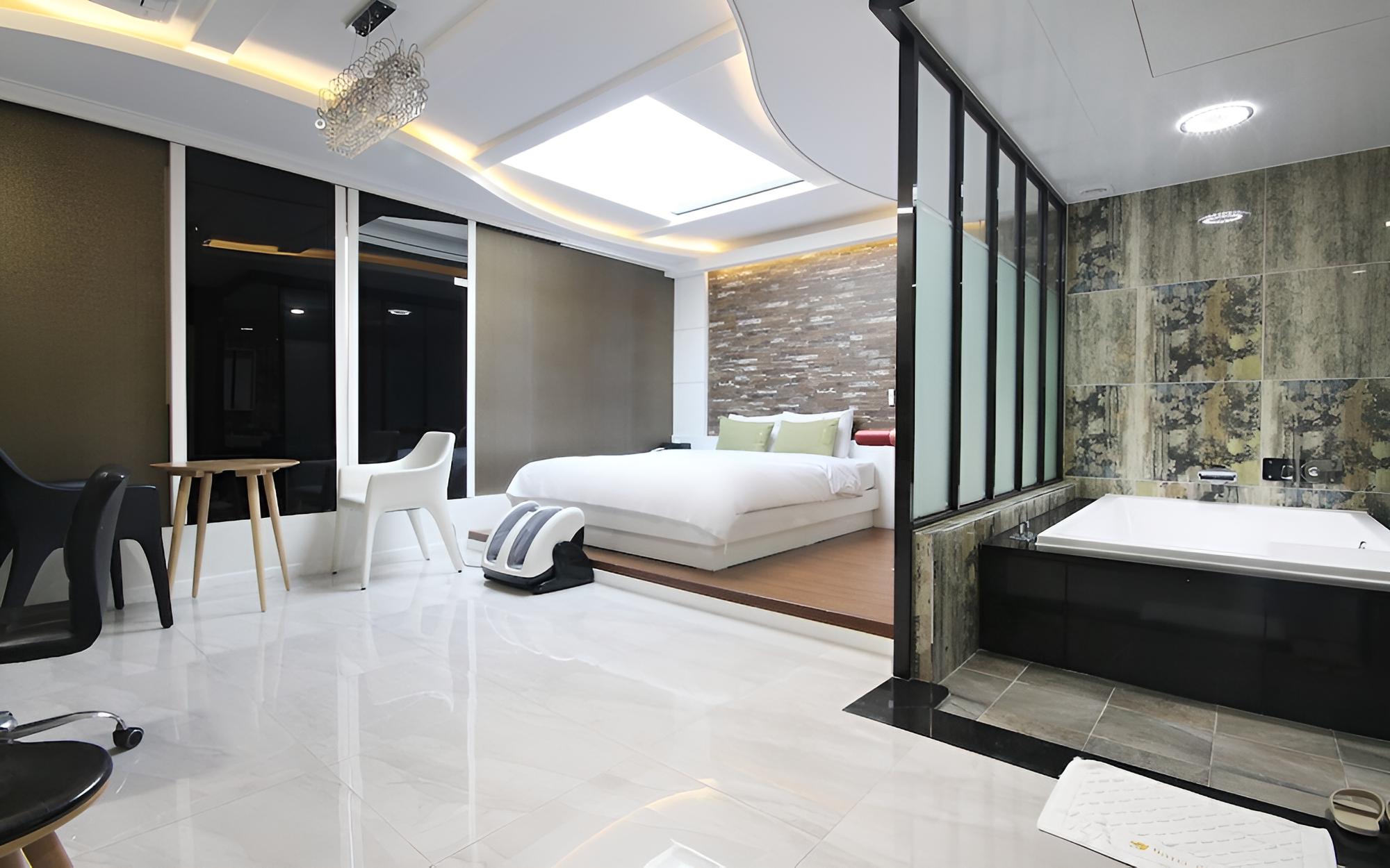Busan Songdo Hotel 999 view 3