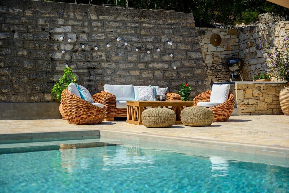 Serenity - Beautiful Newly Renovated Villa Close to Lakka view 3