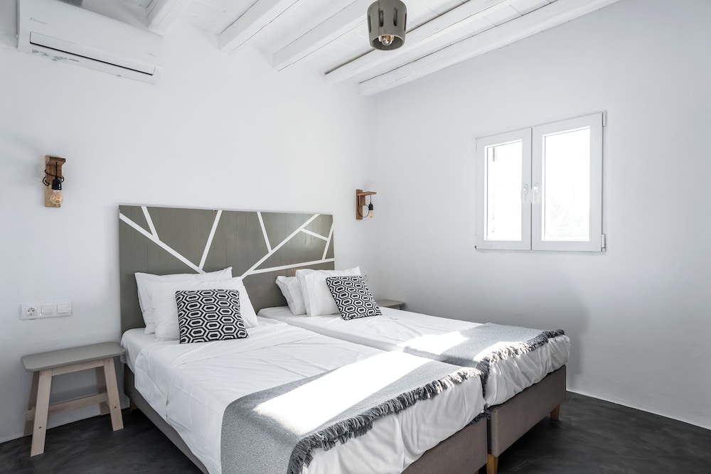 Mykonist Merchia Beach Villas & Suites