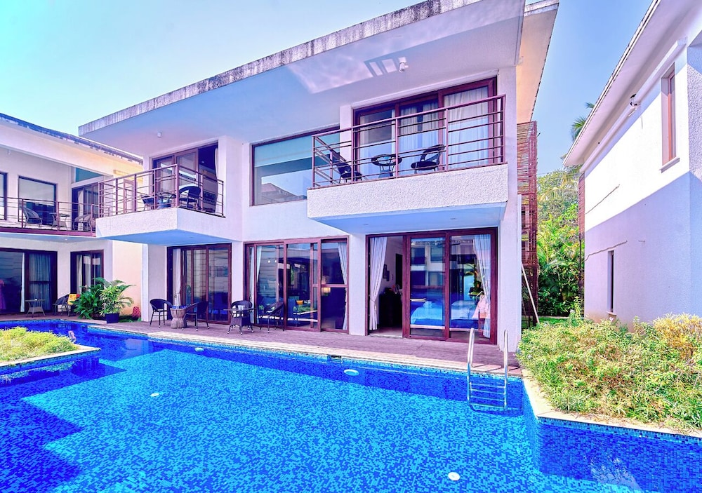Aquasol Pool Villa Goa by VOYE HOMES