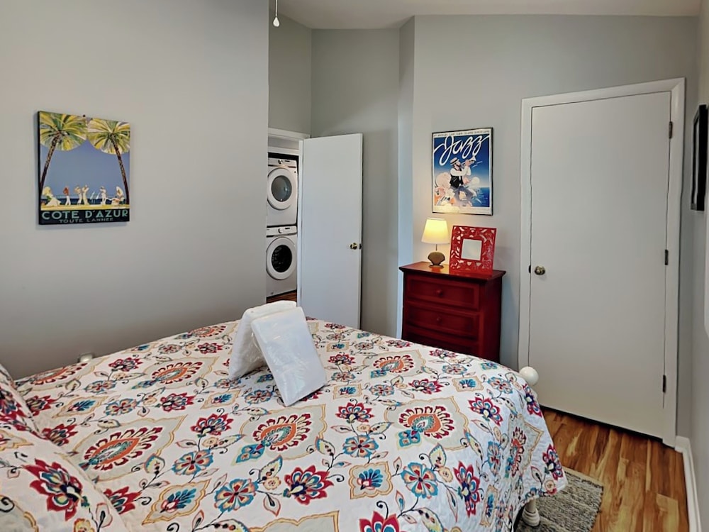 Hicks by Topsail Realty