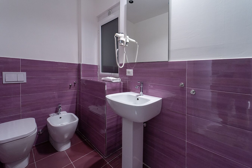 P.C. Boutique H. Napoli Centro by ClaPa Group Dislocated Hospitality