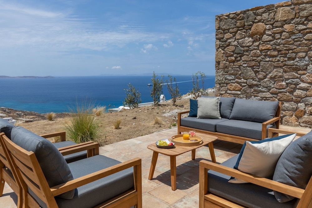 Mykonos 3 BR Luxury Villa Private Pool Views
