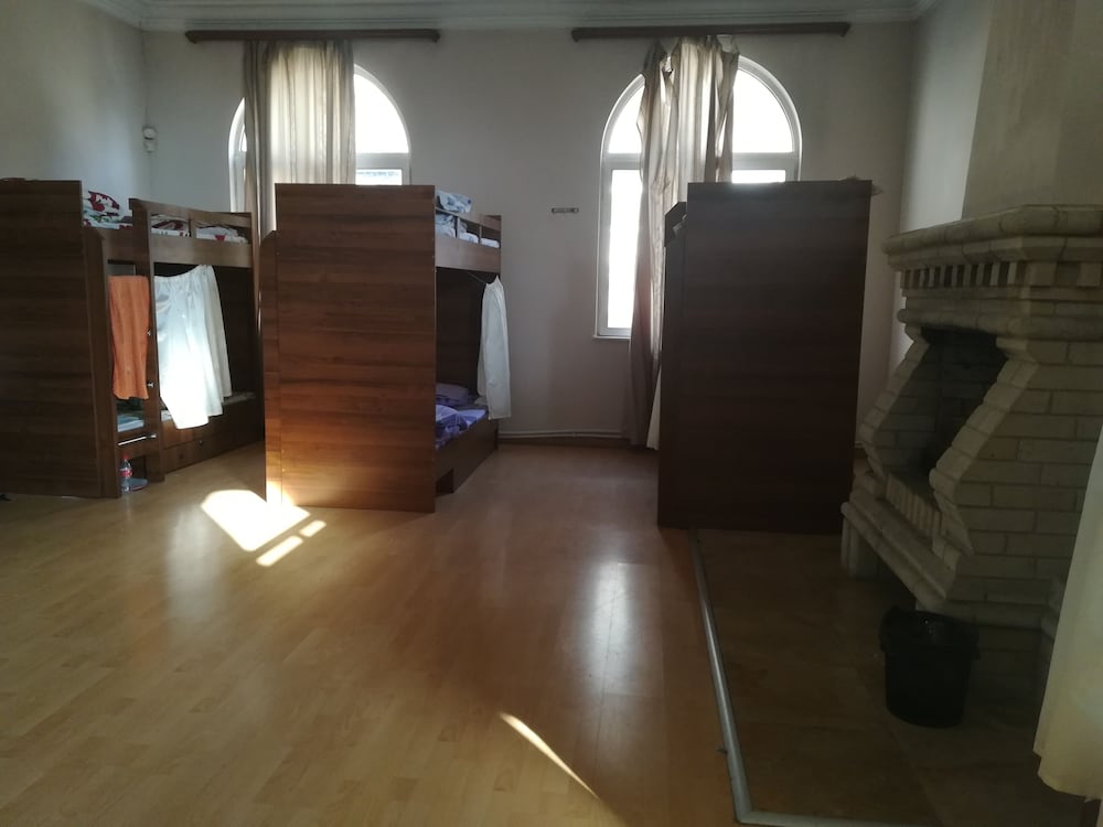 Yerevan Vacations - Noy Hostel - Property Image 7