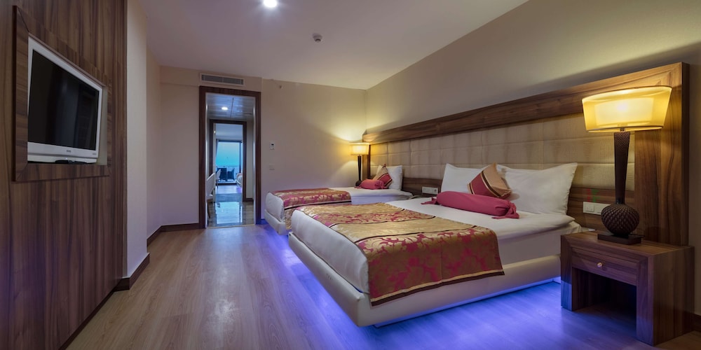 Granada Luxury Resort Okurcalar - All Inclusive