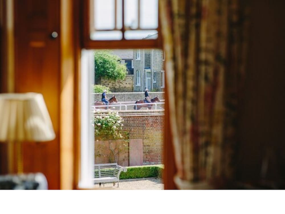 Newmarket Vacations - The Jockey Club Rooms - Property Image 20