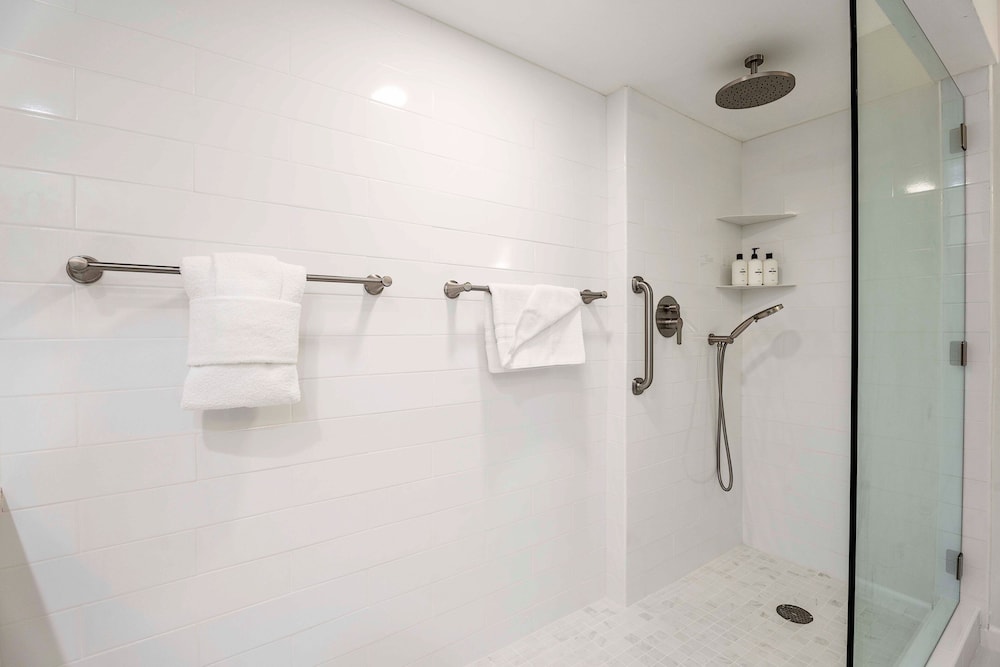 Top Floor Rental - Ocean Views - Vrkcv