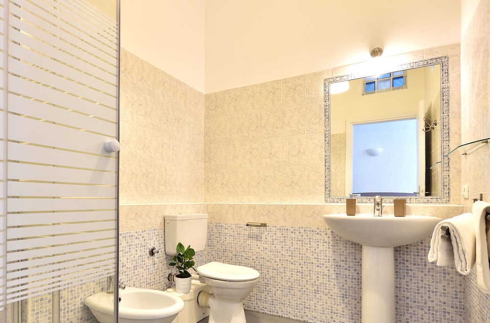 Romantica Rooms