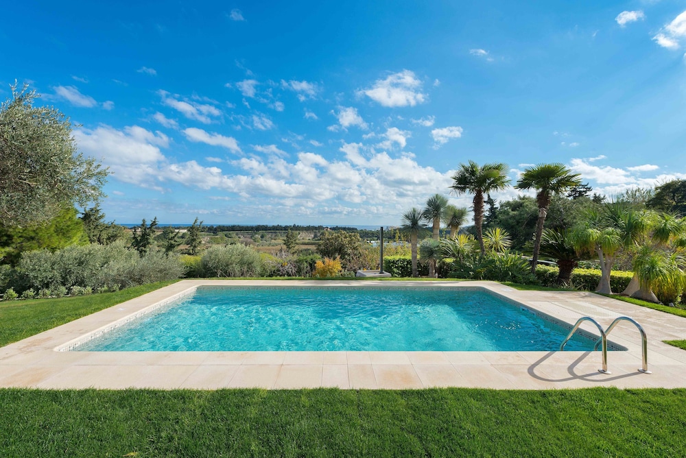 Blue & Green Villa