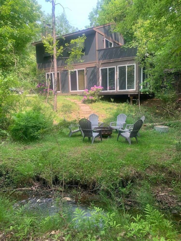 Whittier Cottage in Douglas