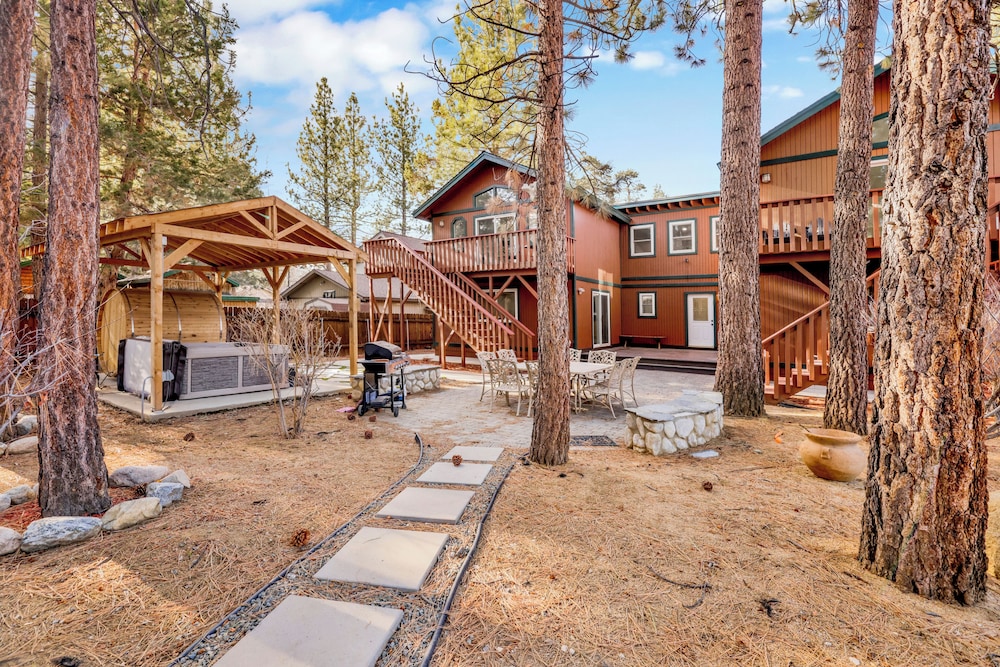 Mountain View Manor #2546