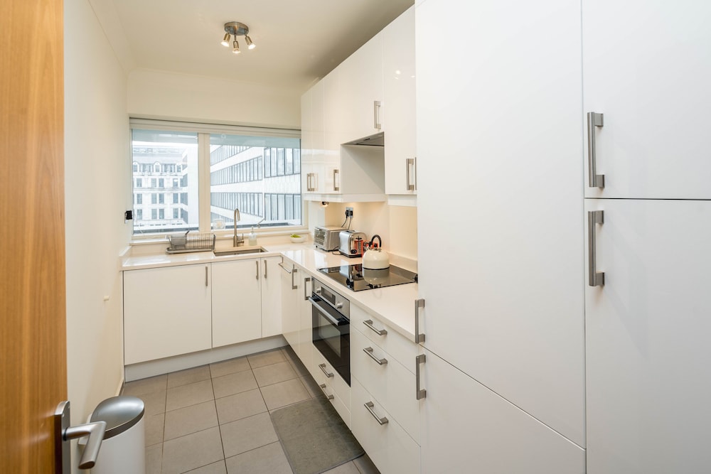 Bright 2-Bed Flat Near St Paul’S