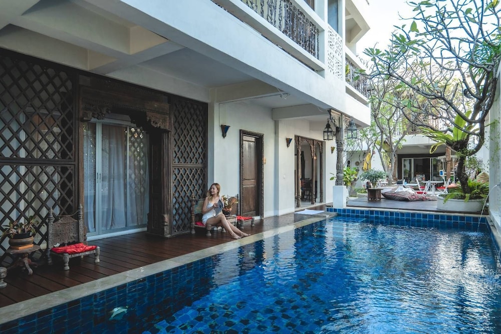 At Niman Conceptual Home - Image 2