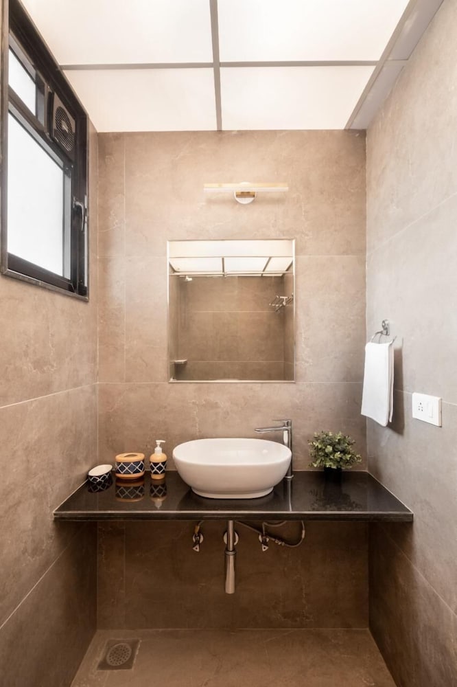 Luxury Apartment with Pool in Assagao-09