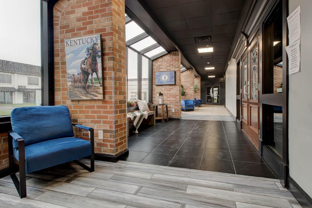 Lexington Vacations - Hotel Lex - Property Image 32