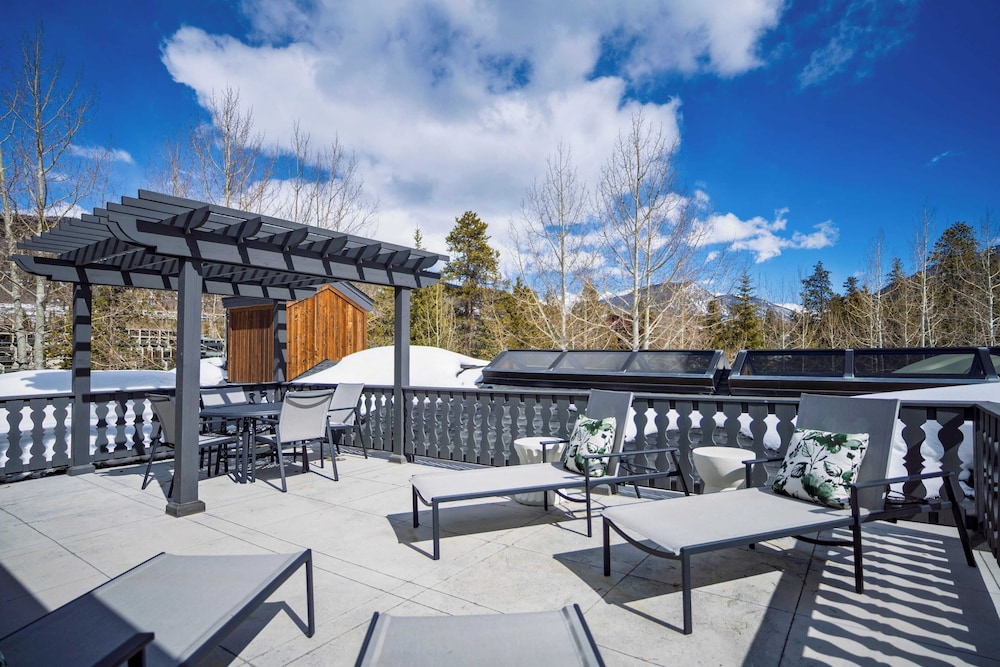 Luxury Mountain Estate w/ Indoor Pool, Gym & Hot Tub Near Keystone | Sleeps 19