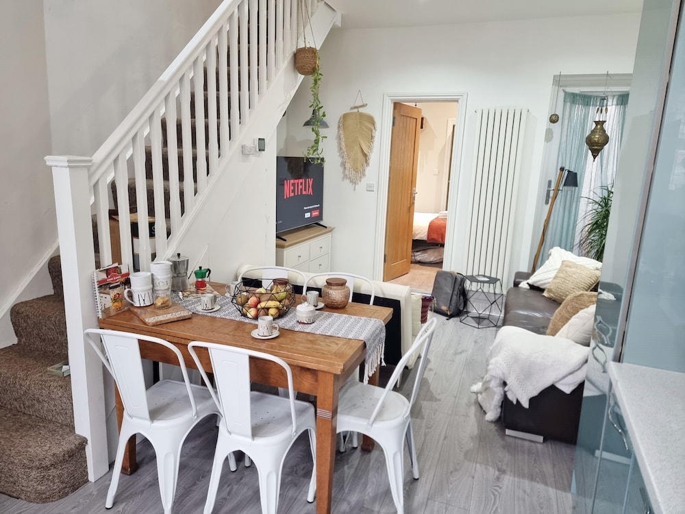 4Bed 3Bath - 8min to London Bridge