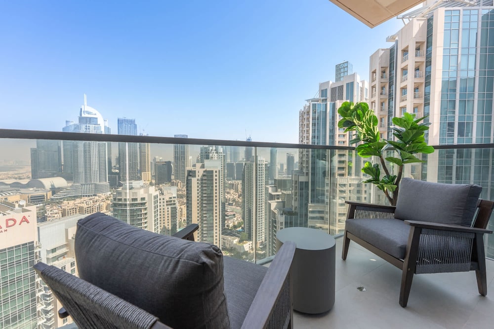 Top Class 2BR With Burj Khalifa View in Downtown
