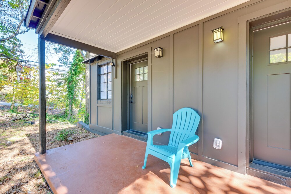 2 Mi to East Atlanta Village: Cozy Studio w/ Porch
