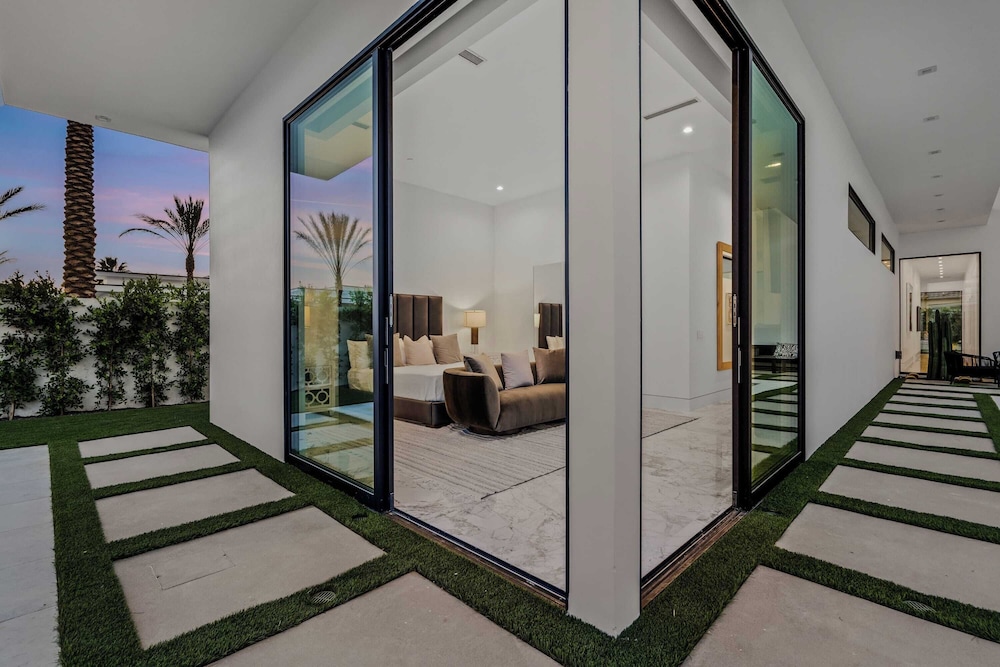 Villa Sleeps 17 w/ Pool, Firepit, Putting Green Bravo Villa 3 by Avantstay