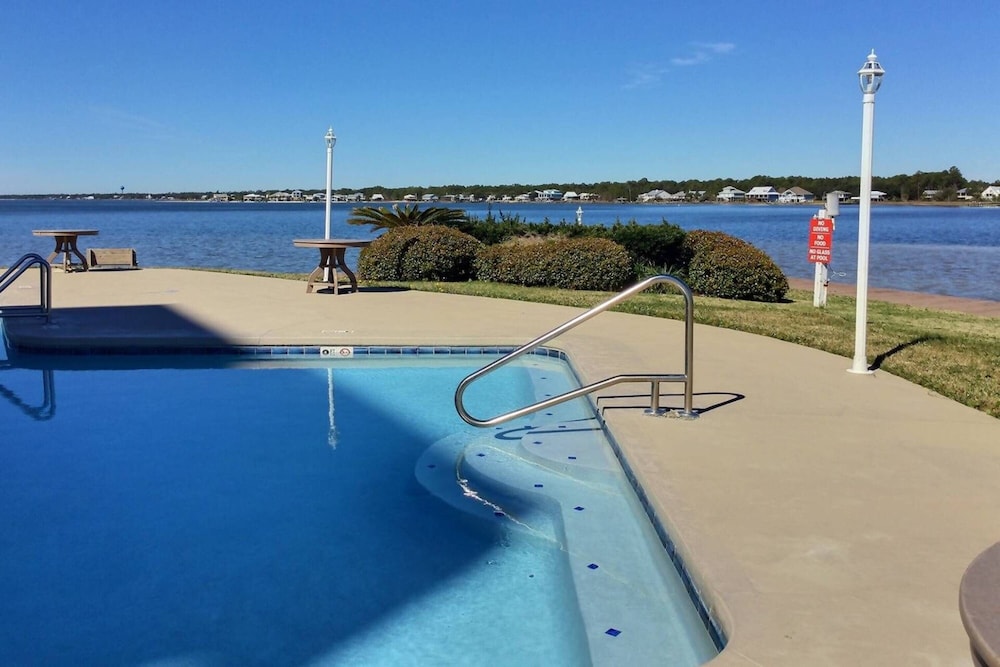 Compass Point 503
