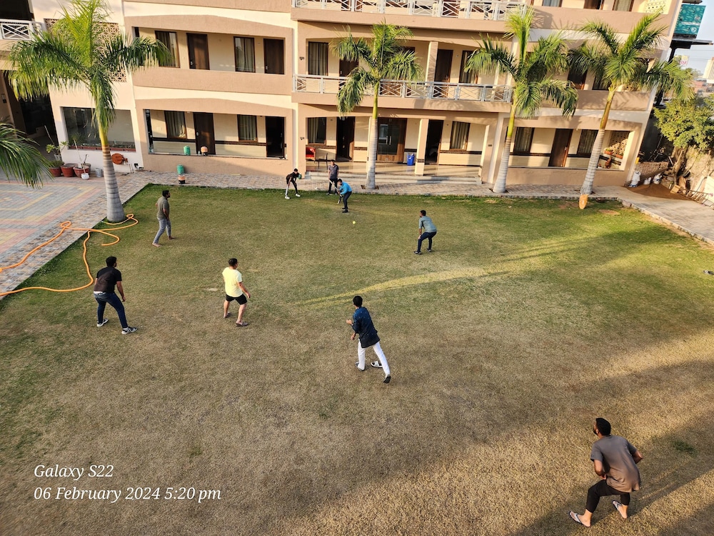 Rani Palace Hotel And Resort