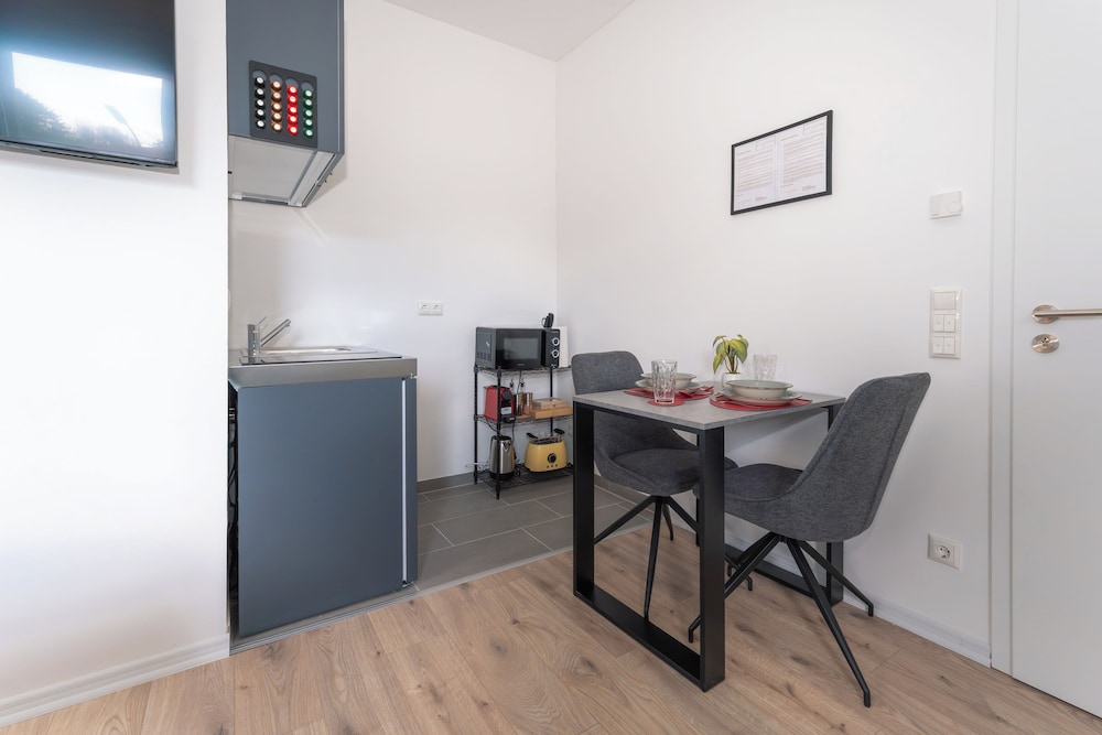Lit Living-Luxury-Box Spring - Parking
