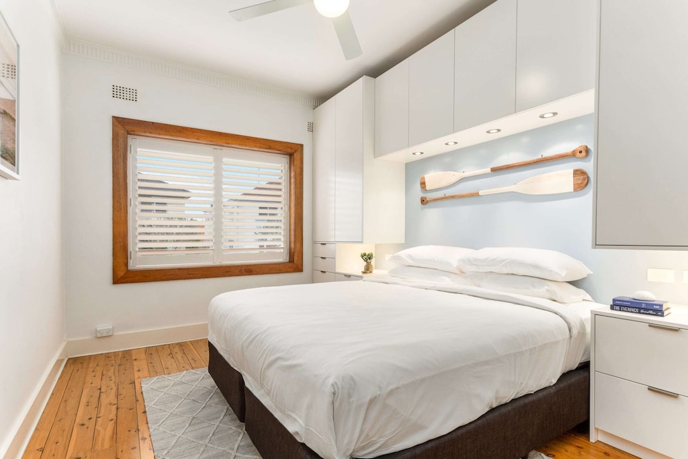 Beachside Living in Modern 2 Bedroom Apartment